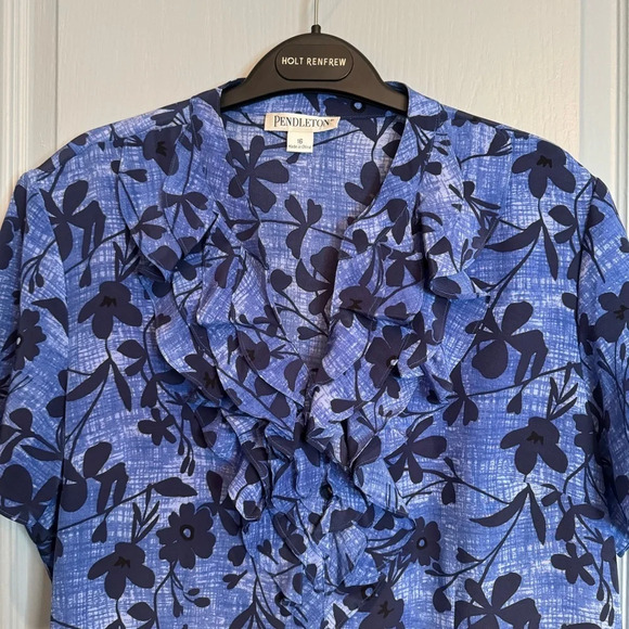 Pendleton 100% Silk Blue Black Floral Ruffle Button Blouse Top Summer  EUC Sz 16 - Picture 4 of 14